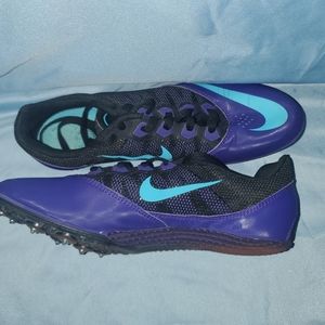 Nike track shoes with spikes